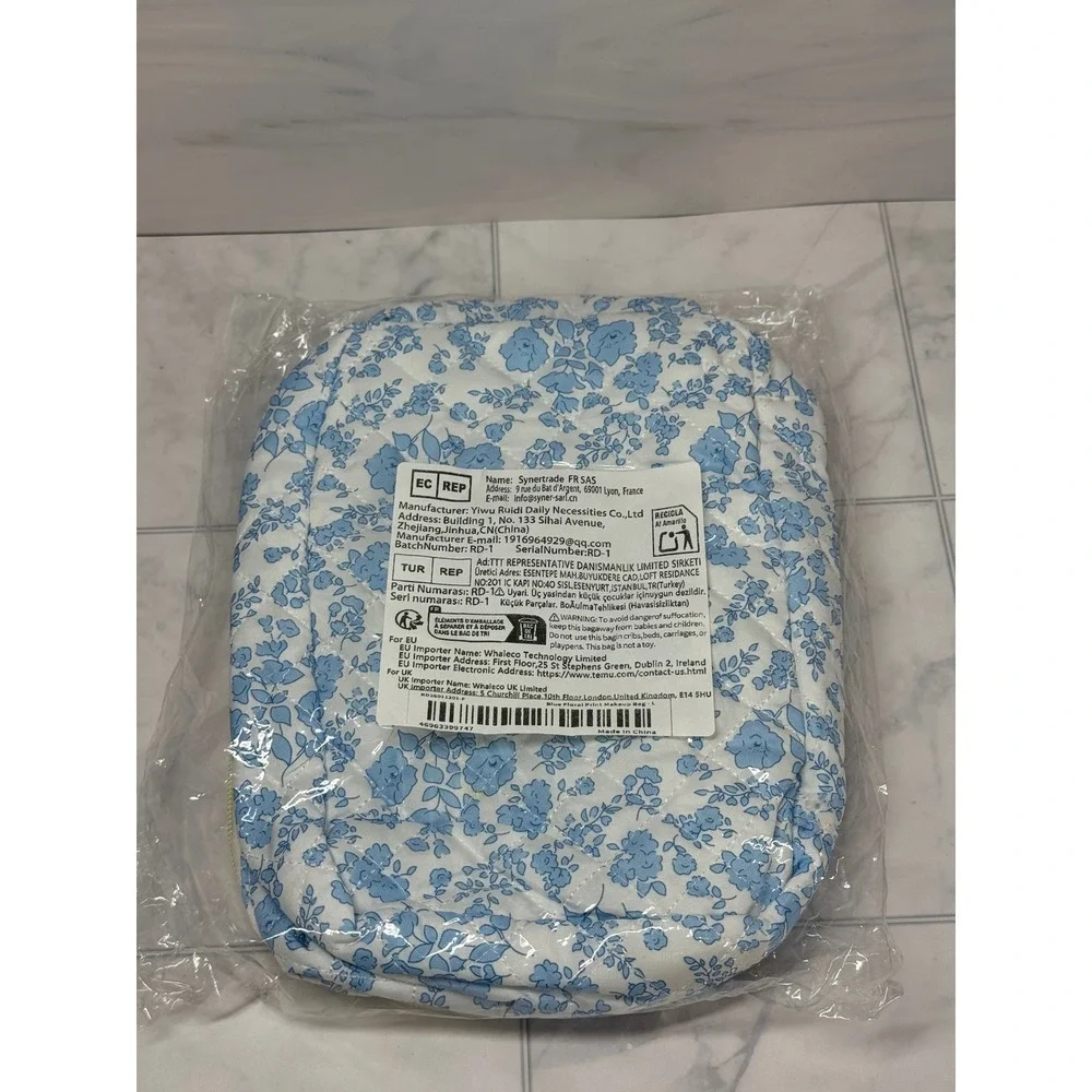 Yiwu Blue Floral Quilted Makeup Bag Travel Toiletry Case Vanity Organizer NWT